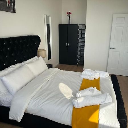Flat 303 One Bedroom Apartment Birmingham Exterior photo