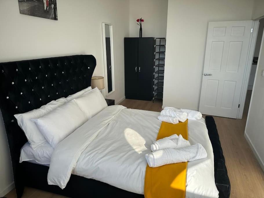 Flat 303 One Bedroom Apartment Birmingham Exterior photo