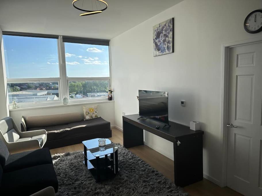 Flat 303 One Bedroom Apartment Birmingham Exterior photo